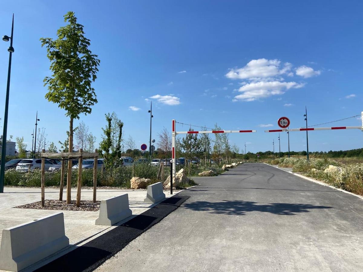Apartmán Disneyland Minimalist Lifestyle - 5 Pax Serris Exteriér fotografie