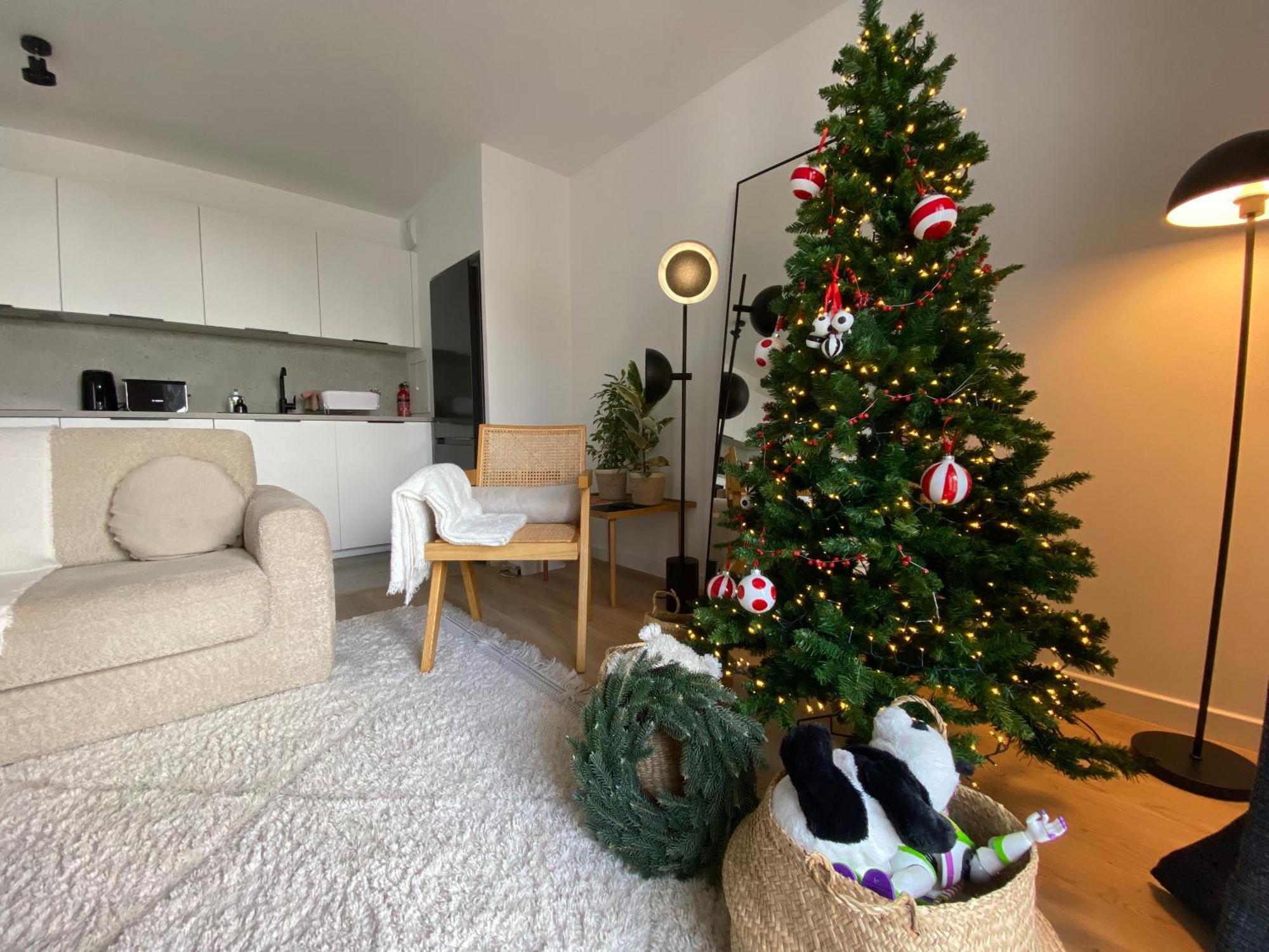 Apartmán Disneyland Minimalist Lifestyle - 5 Pax Serris Exteriér fotografie
