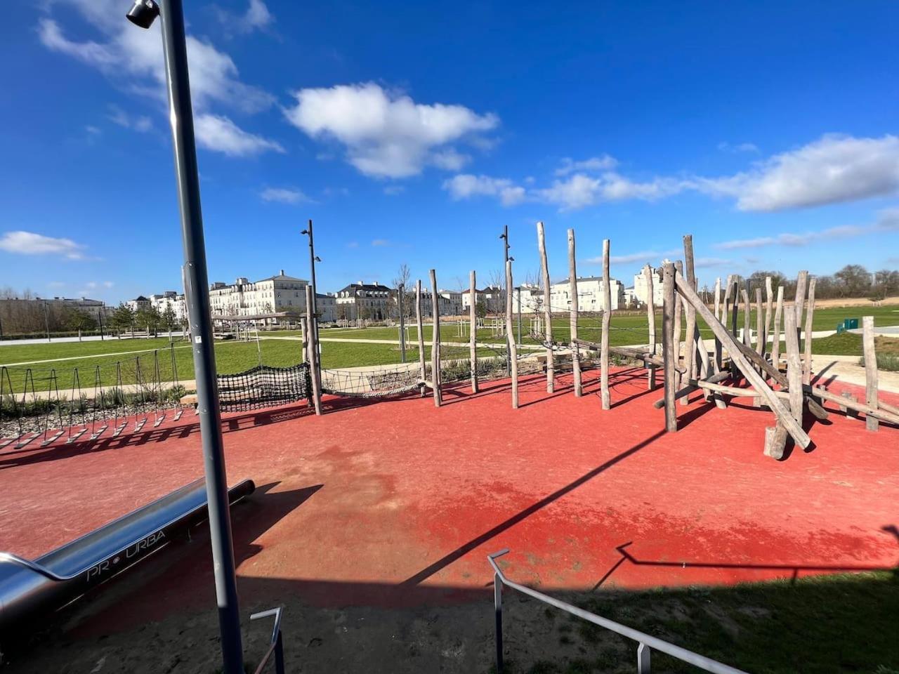 Apartmán Disneyland Minimalist Lifestyle - 5 Pax Serris Exteriér fotografie